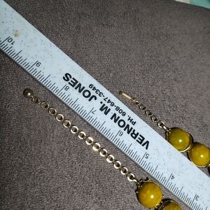 Bakelite green and yellow vintage necklace, unsigned